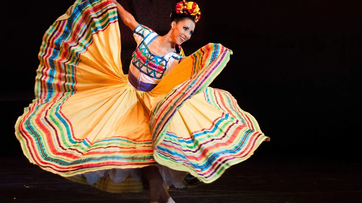 661791_Ballet Amalia-Elisa Carrillo -2_web