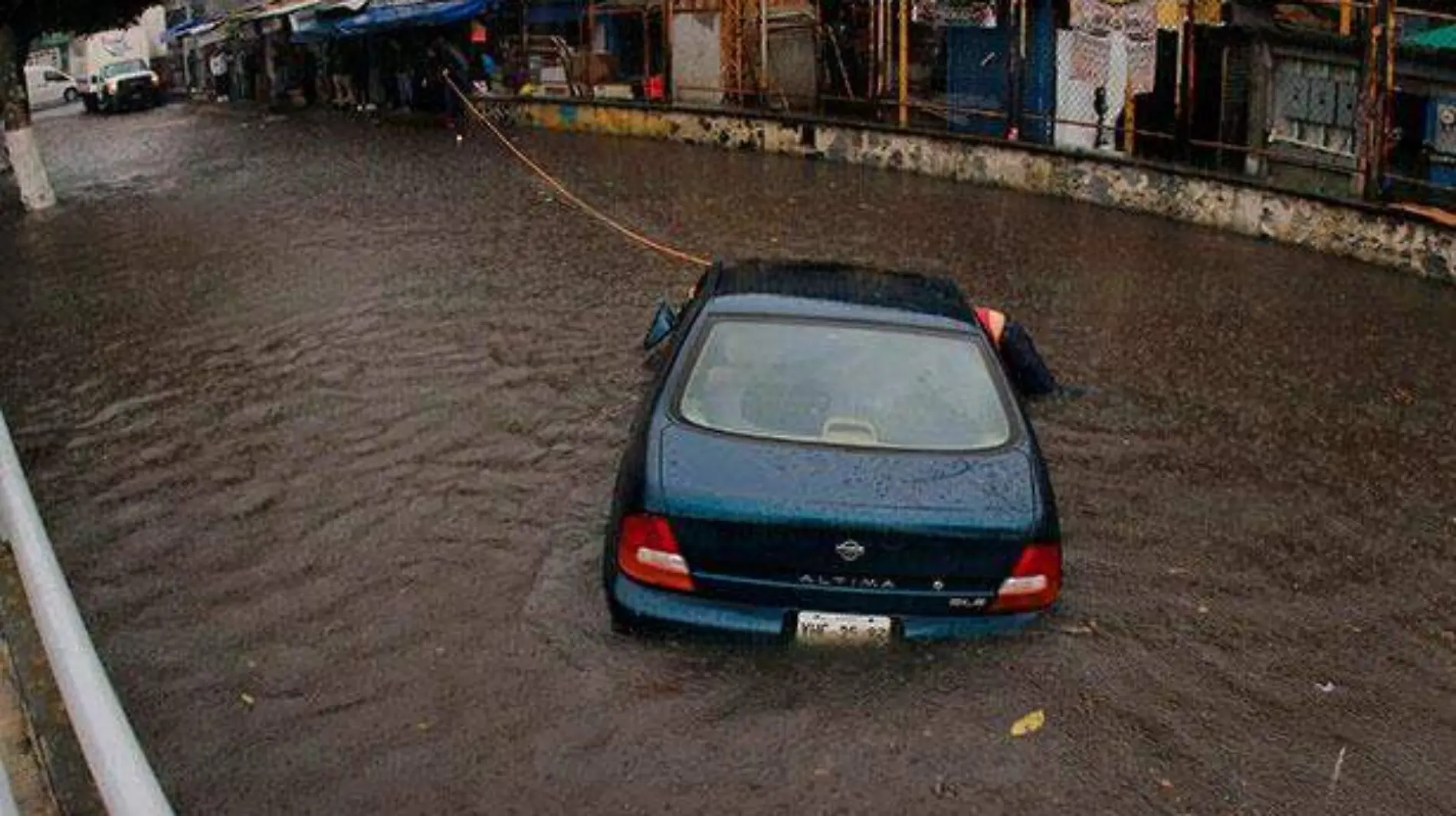 EM-Inundacion-Calle-Dr-Jesus-Lopez-04