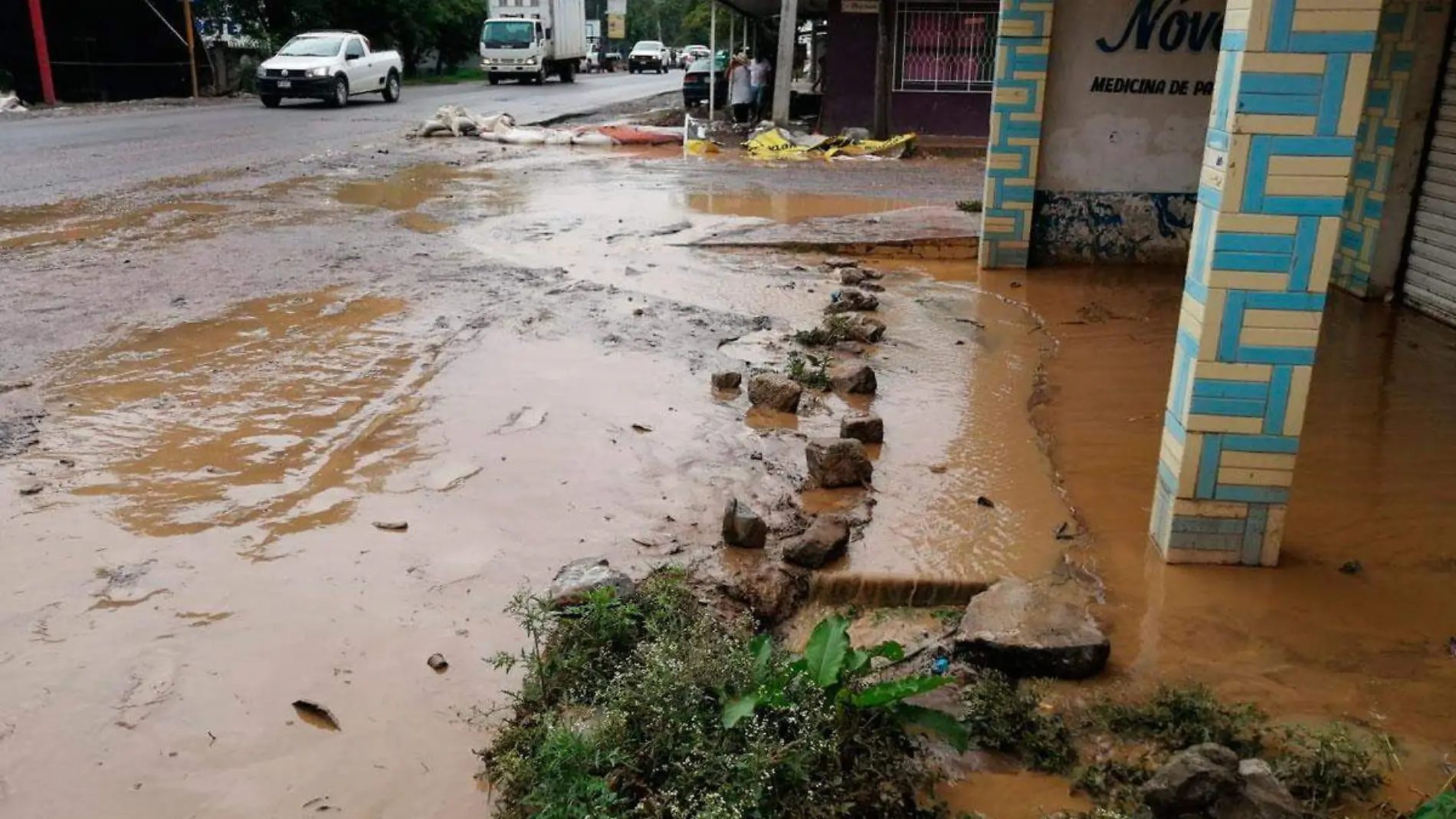 Más de mil familias viven en zona de alto riesgo, en Acultzingo dijo el presidente municipal, Luis Alfredo Cruz López 