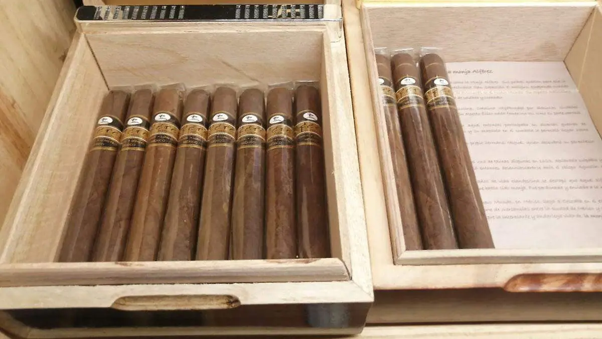 2-como-se-realiza-un-puro-artesanal-en-Orizaba