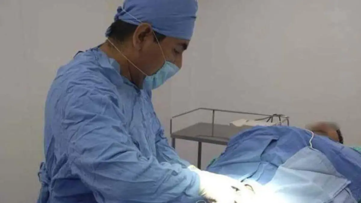 médicos
