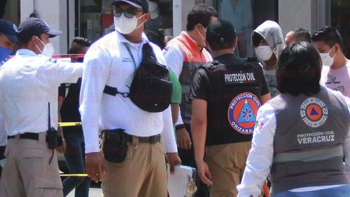 Personal de Protección Civil MC