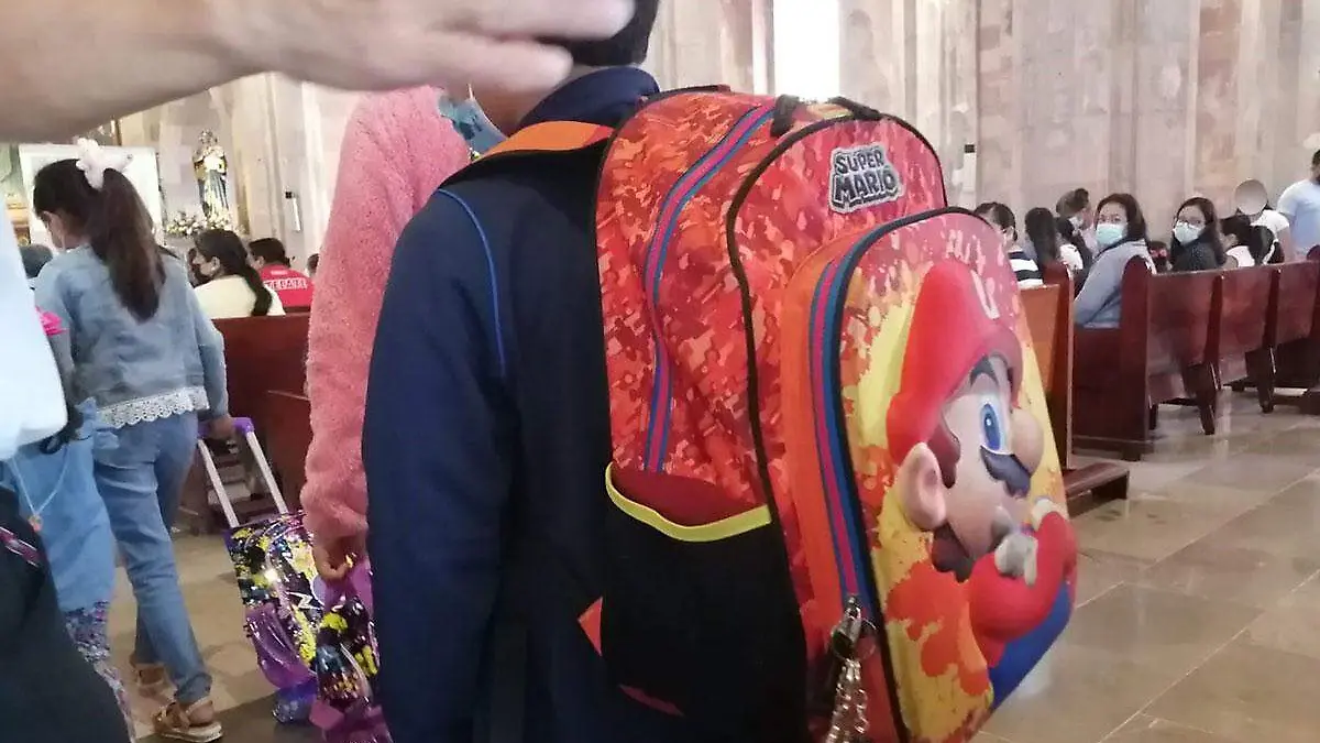 Bendicen-mochilas-para-el-regreso-a-clases