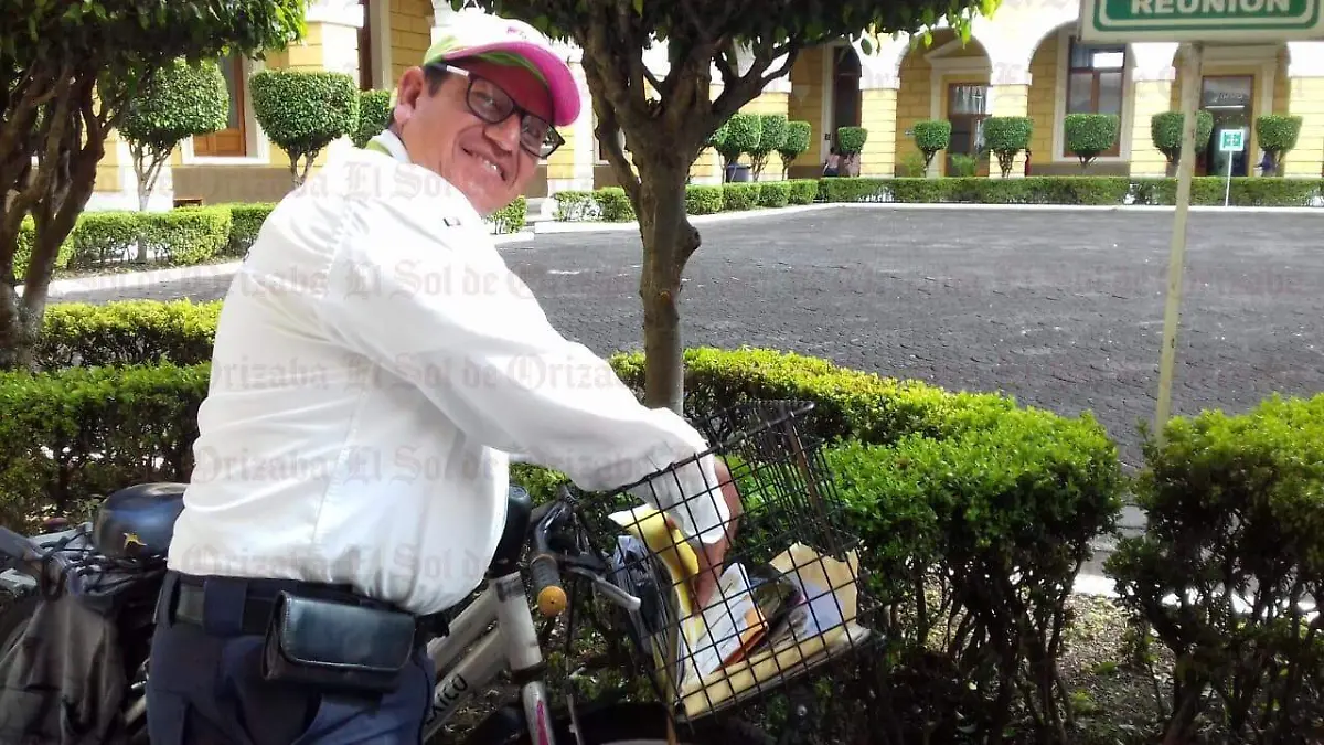 f0fe0ba2-4c4f-4642-a069-5354a8e2c898