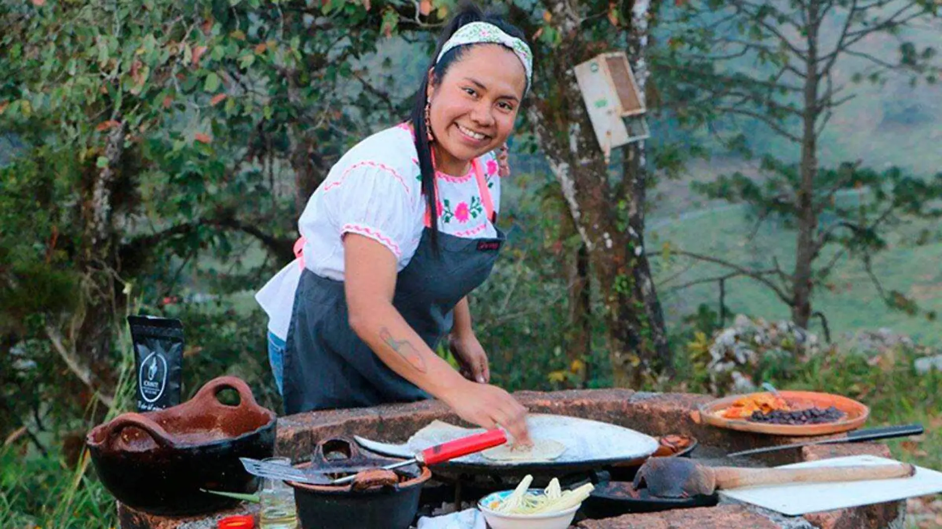 Clase-de-cocina-tradicional-en-Zongolica