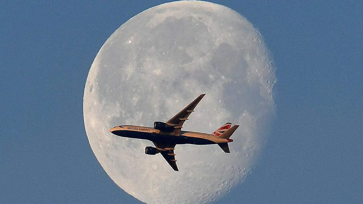 Lluvia-de-estrellas-y-luna-de-ciervo-en-julio