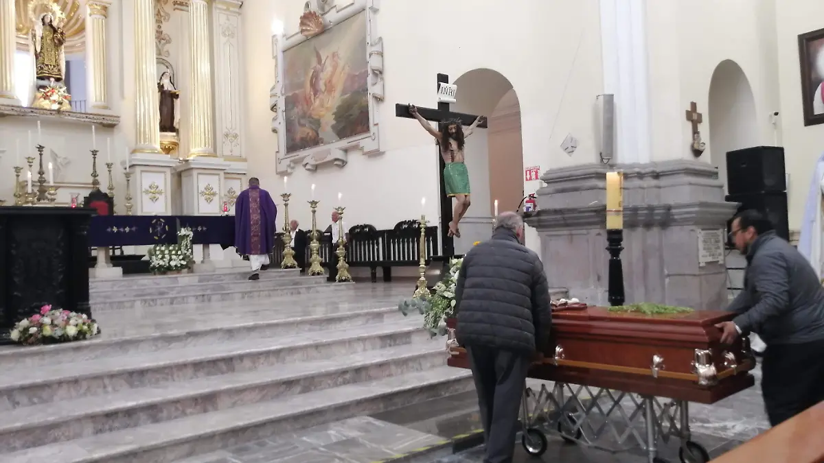 Dan último adiós al exalcalde de Orizaba Martín Cabrera Zavaleta 