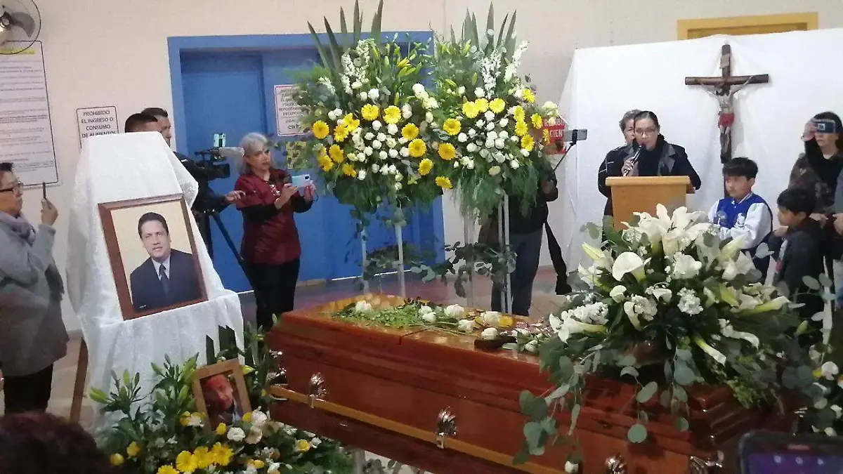 Dan último adiós al exalcalde de Orizaba Martín Cabrera Zavaleta 