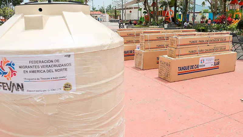 Entrega-de-tinacos-en-Ixtaczoquitlán-5