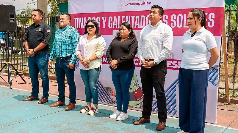 Entrega-de-tinacos-en-Ixtaczoquitlán-2