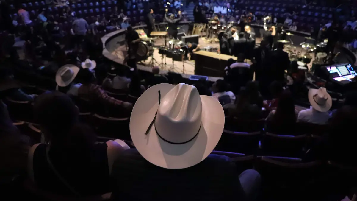 CORRIDOS (2)