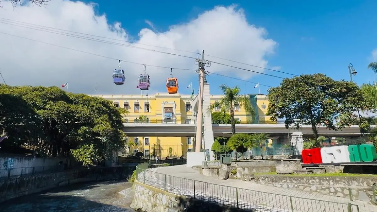 Turistas de Santiago Tuxtla visitaron Orizaba