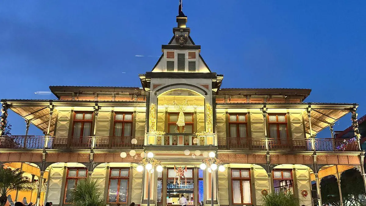 Palacio de Hierro (noche)