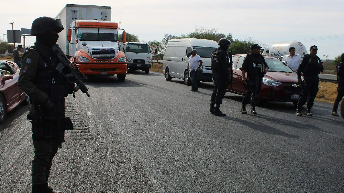 864784_Celaya Bloqueo Transportistas_web