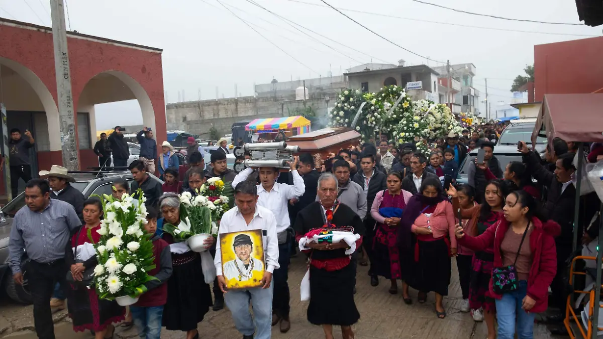 entierro del padre marcelo pérez_cuartoscuro