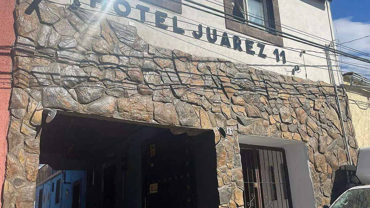 santa hotel juarez.... alejandra perez