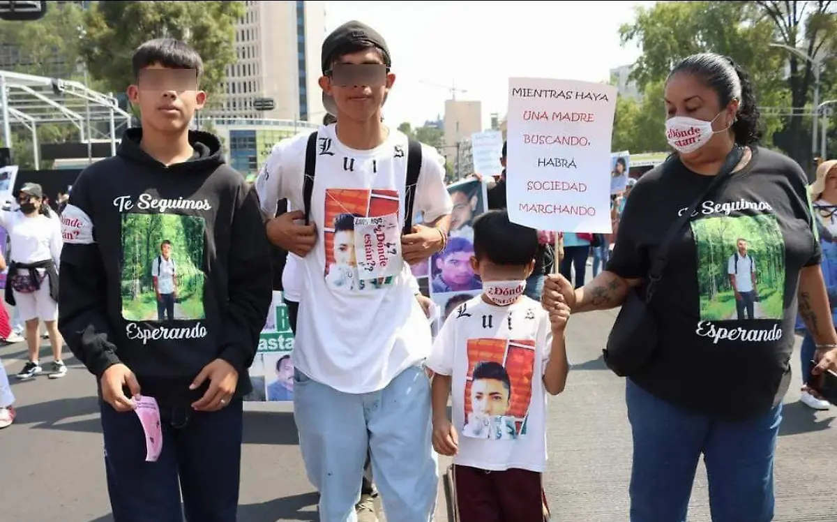 INFANCIA FOTO KARLA ESTRADA (2)