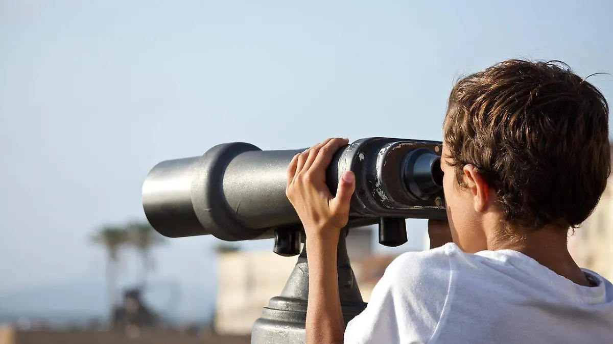 binoculars-3634760_1280