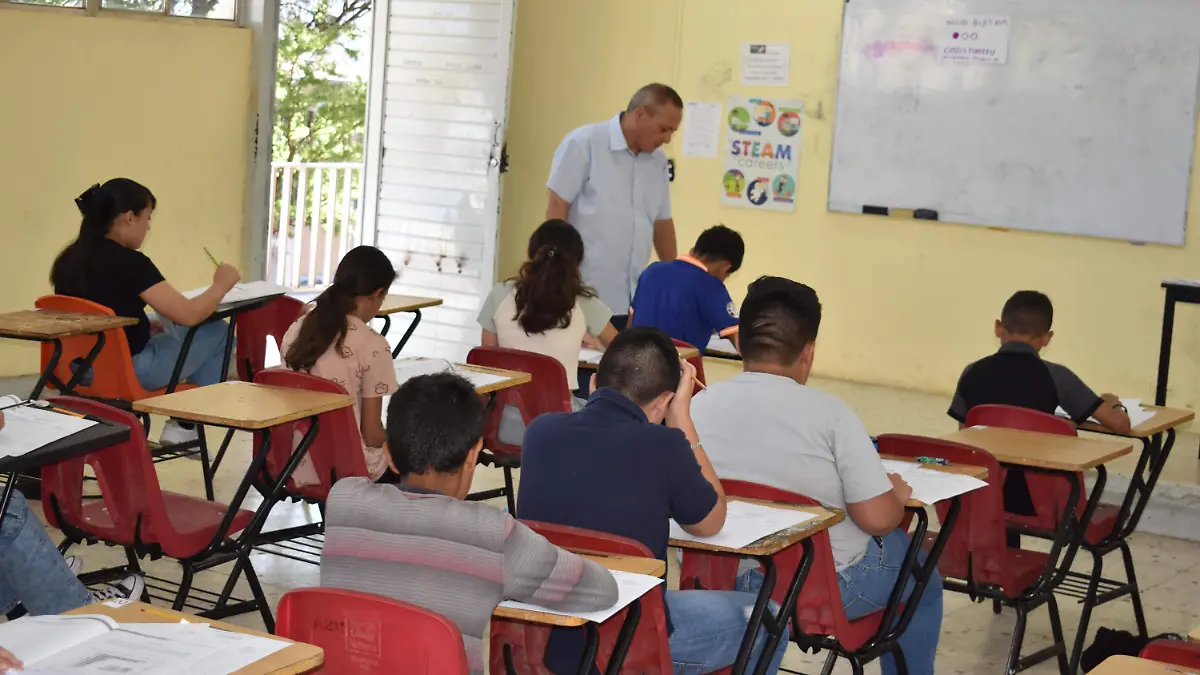 salones 9 nota de luis (1)