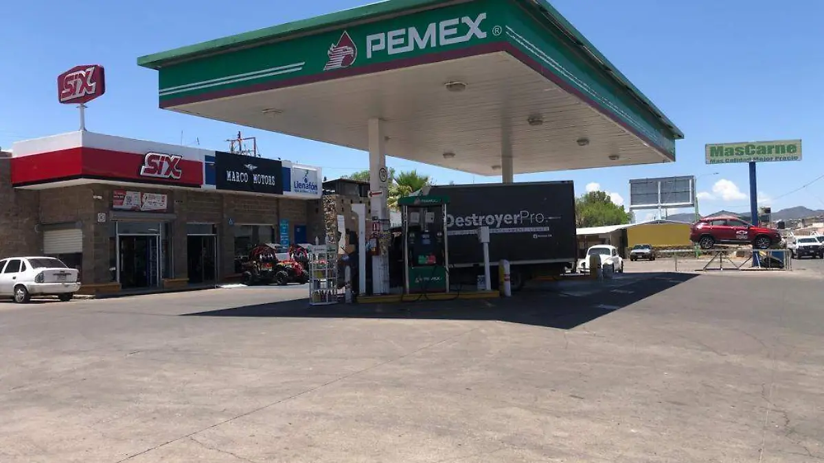 GASOLINA FOTO LUIS11