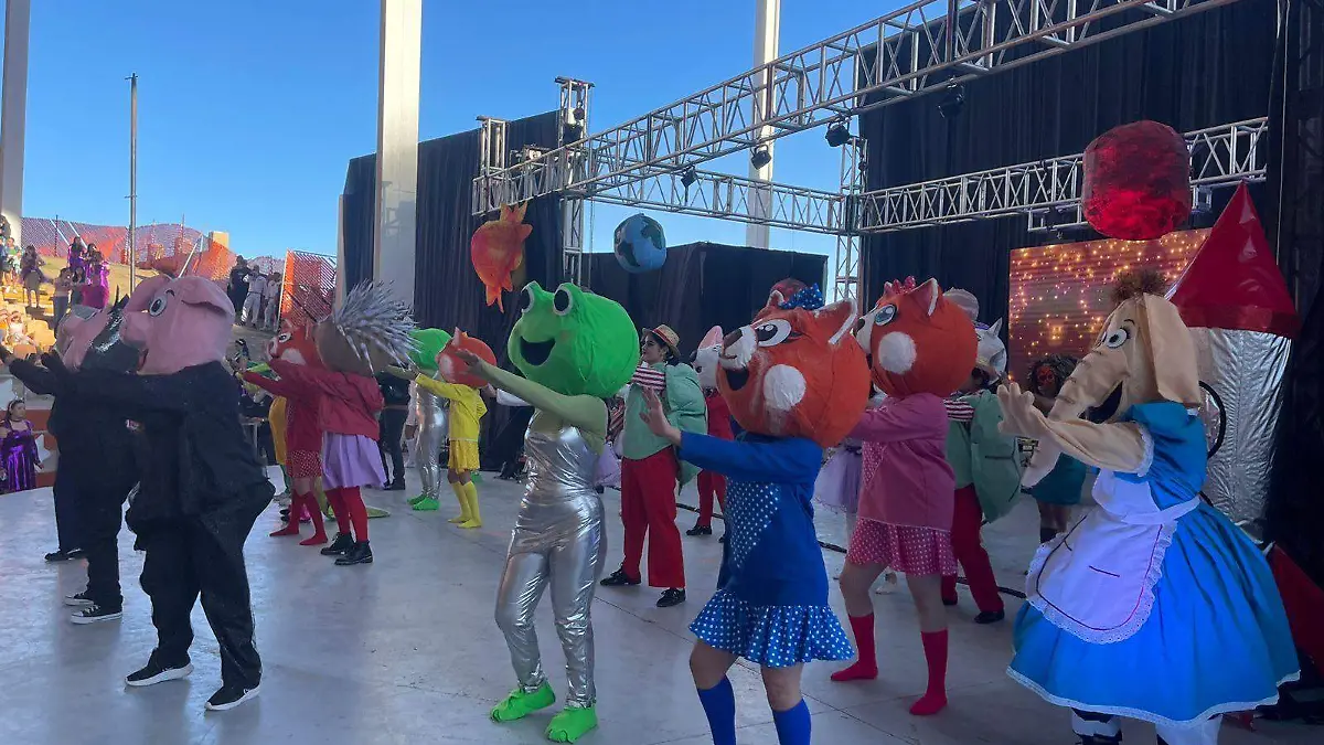 normal... carlos adrian Barron