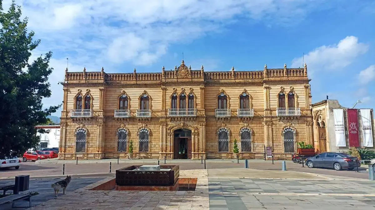 MONUMENTOS PALACIO DE ALVARADO... GOBIERNO DEL ESTADO
