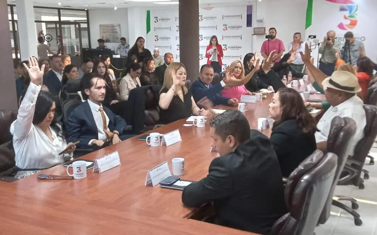 ultima sesión de cabildo césar peña