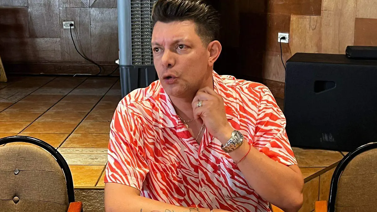 PROTECCIÓN... Adrian Barrón