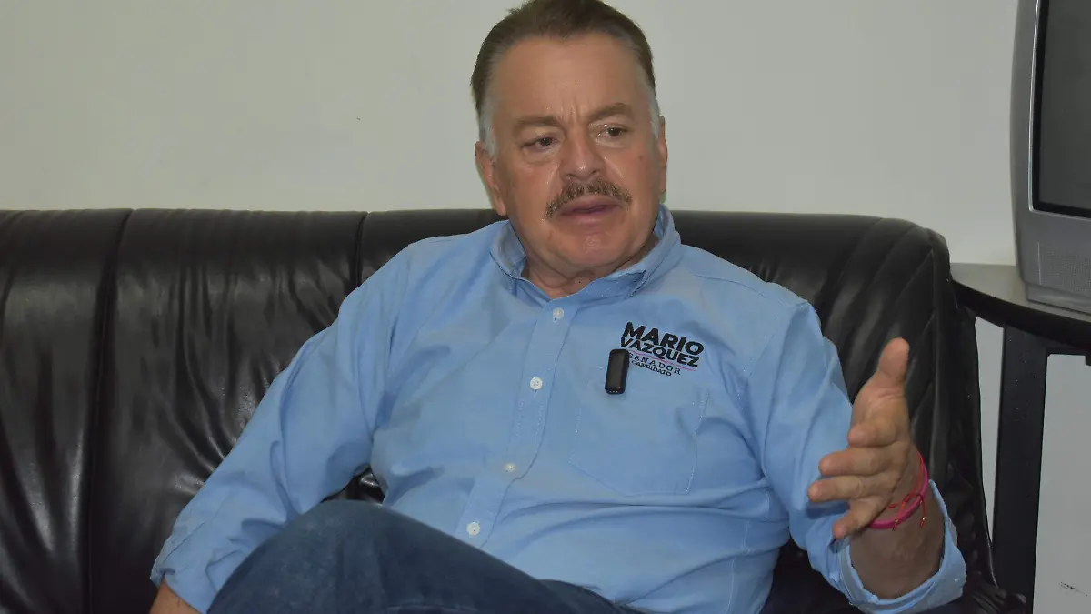 MARIO- ISAAC MOLINA (3)