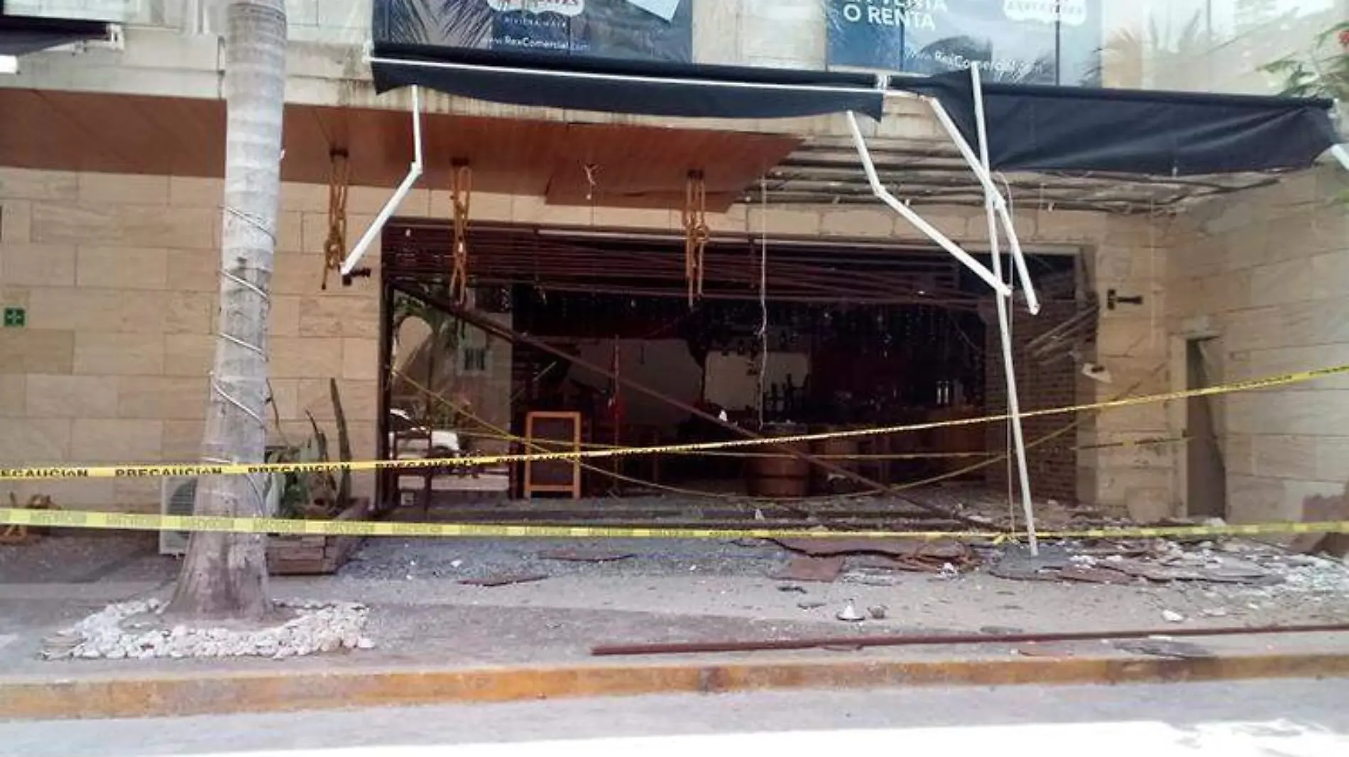 bar-explosion-playadelcarmen-1