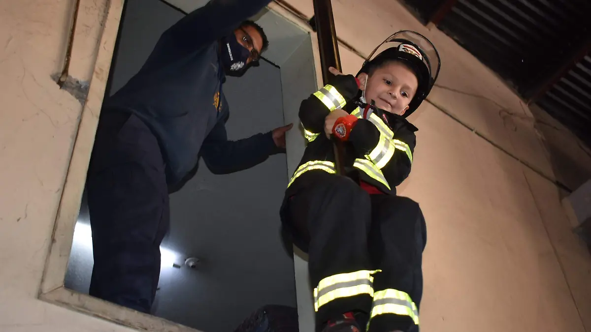 bomberito 10 nota de javier