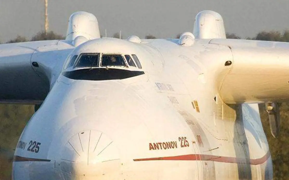 Antonov_An-225