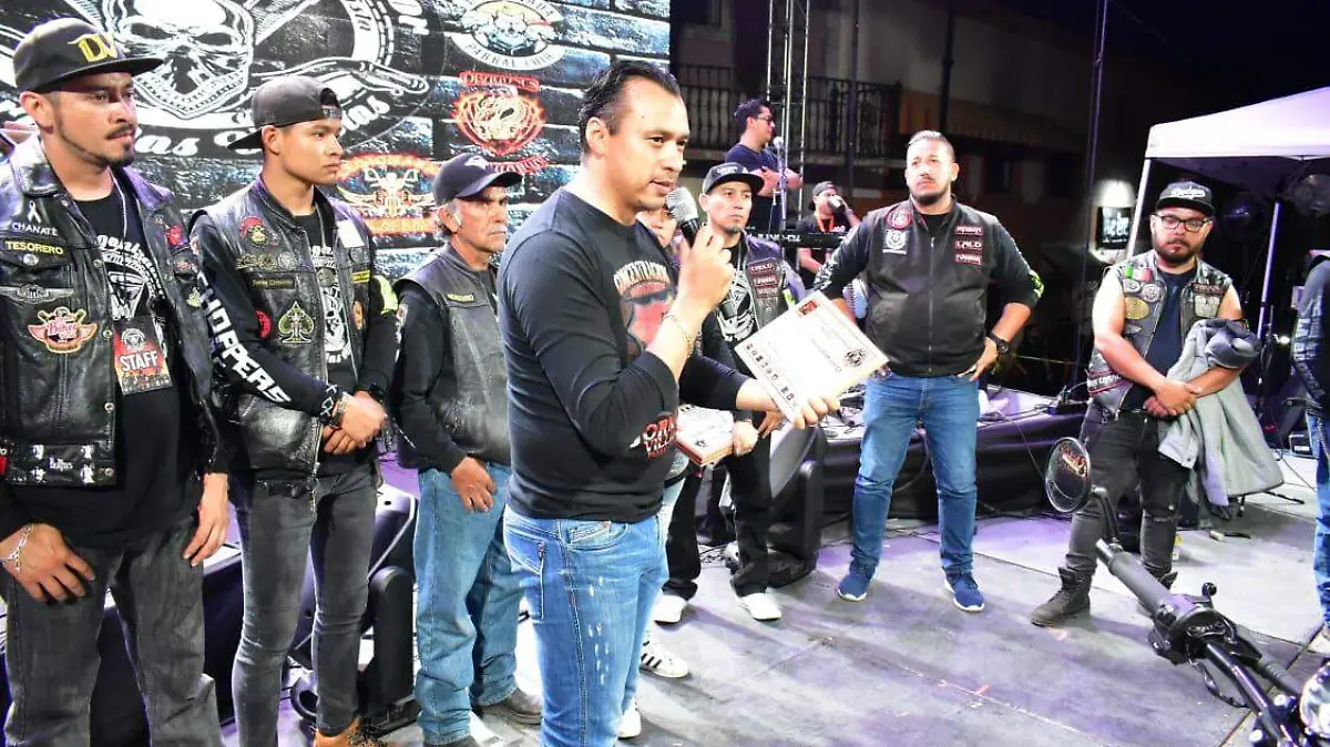 66dc3777-c7d1-400f-add4-f53b98b7a561