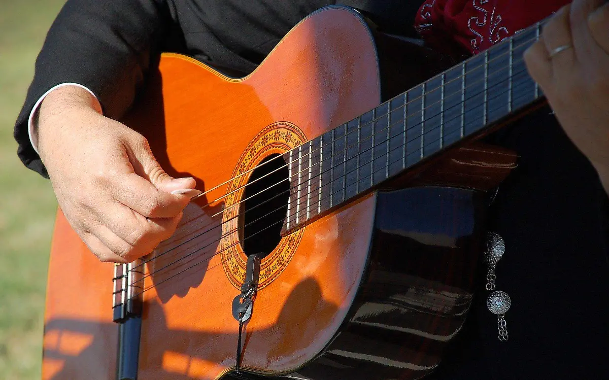 instrument-2133566_1920