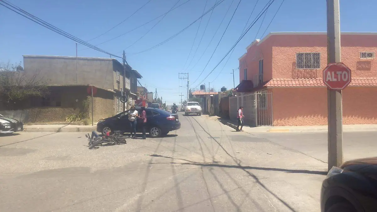 Motociclista accidentado