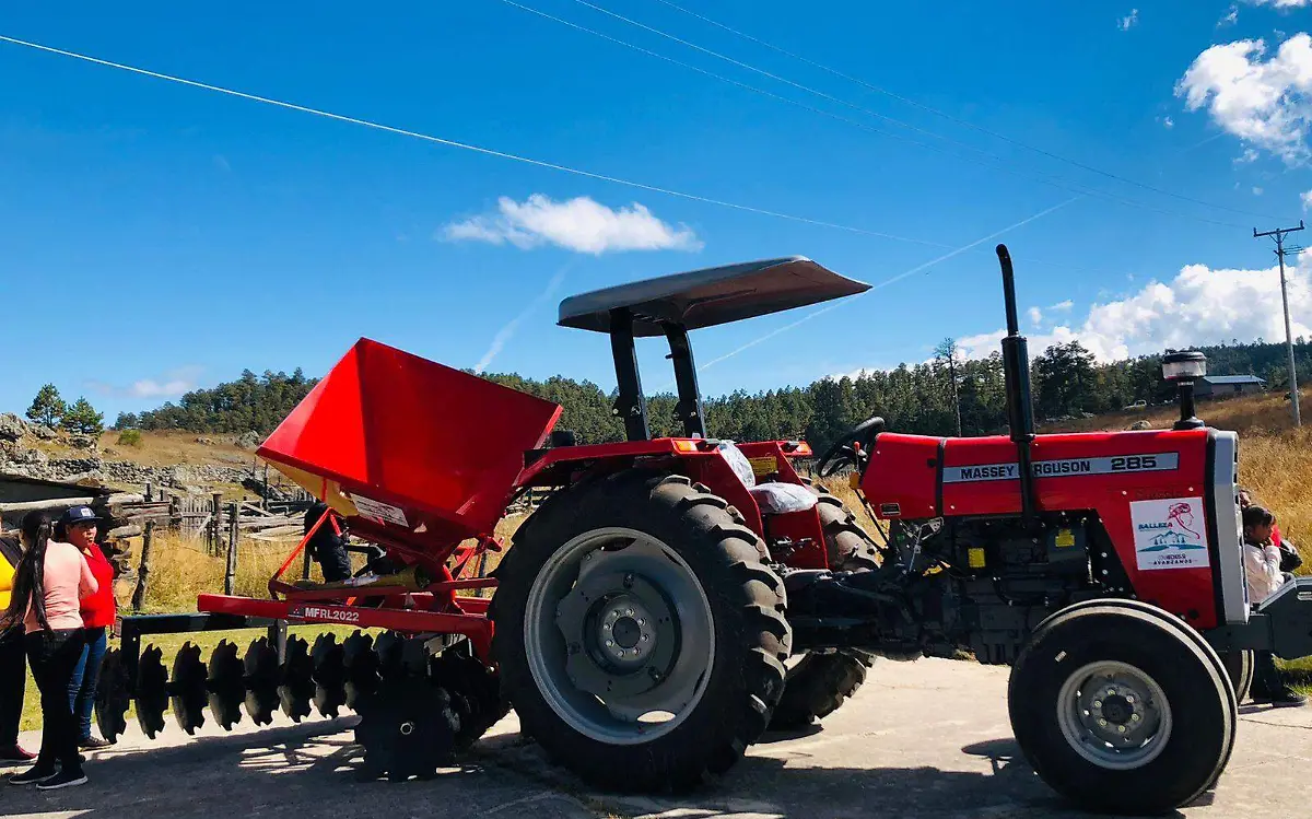 tractor