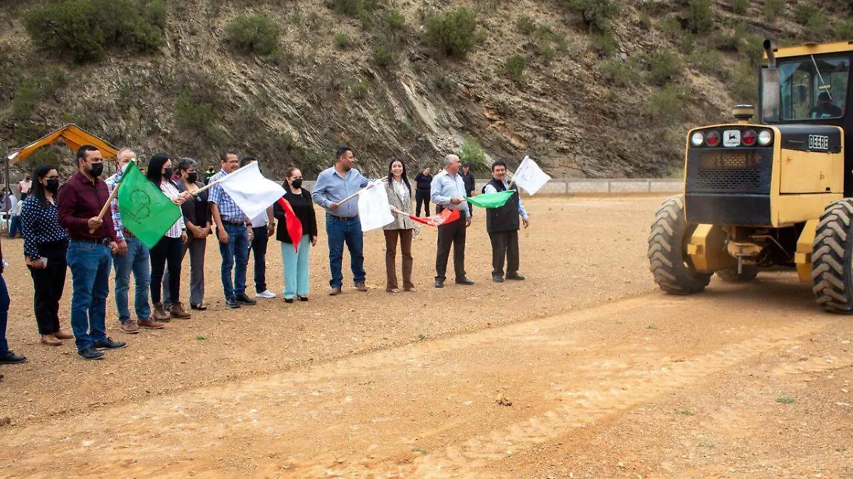 OBRA CORTESIA GOBIERNO DE SANTA BARBARA