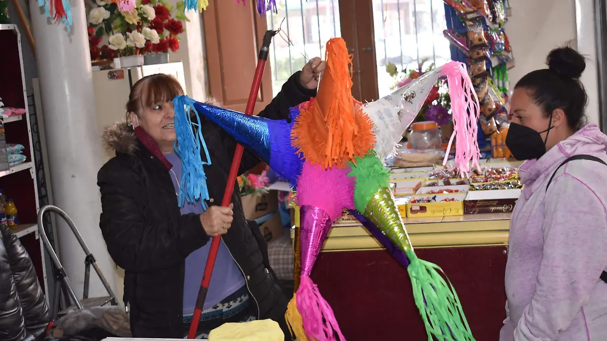 pinatas 2 nota de javier