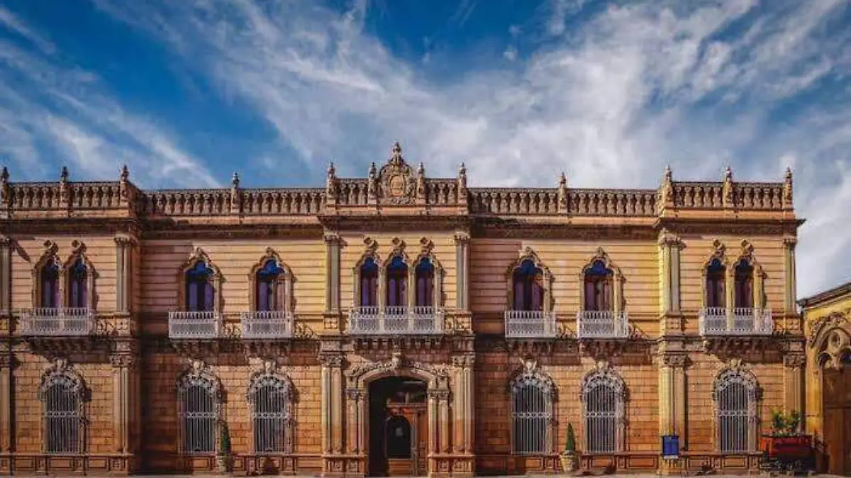 PALACIO FOTO ARCHIVO OEM