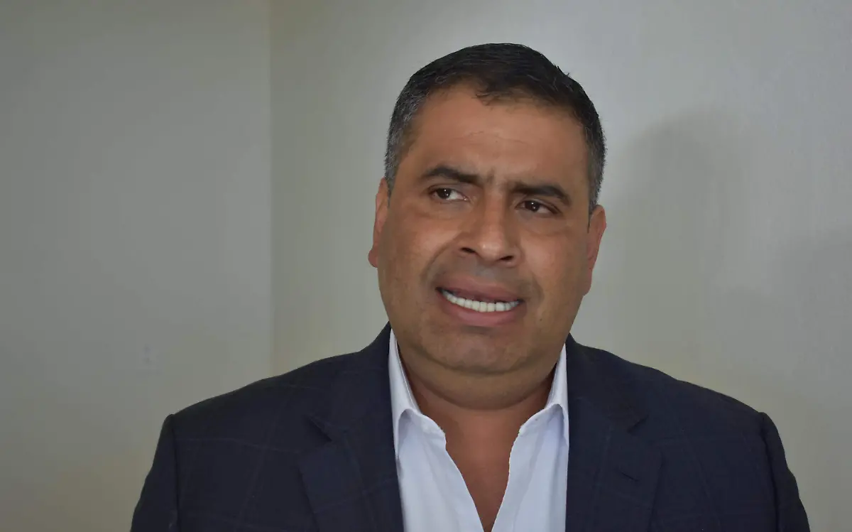 despide 4 nota y foto de javier