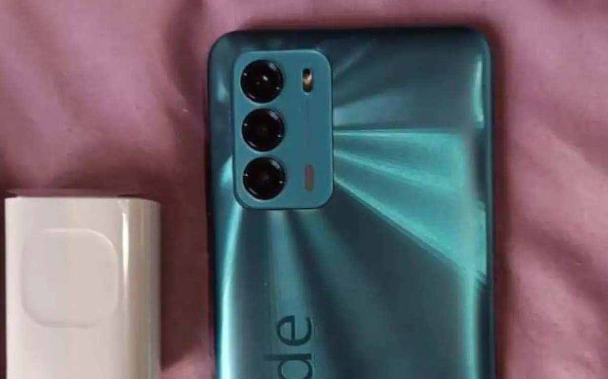 AYUDA FOTO FACEBOOK ANGEL H.