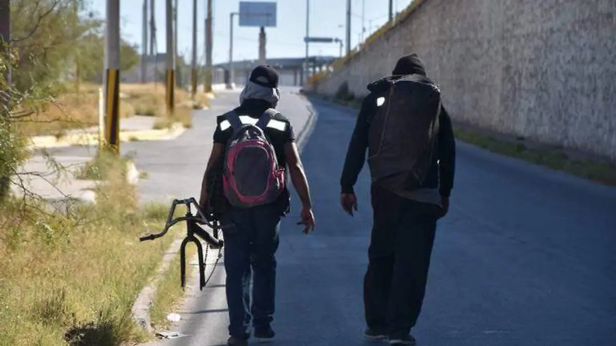 MIGRANTE 1 EL SOL DE PARRAL