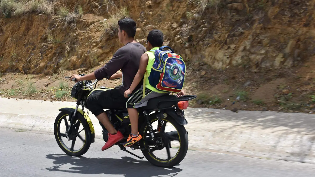 cascos 2 nota de mariano