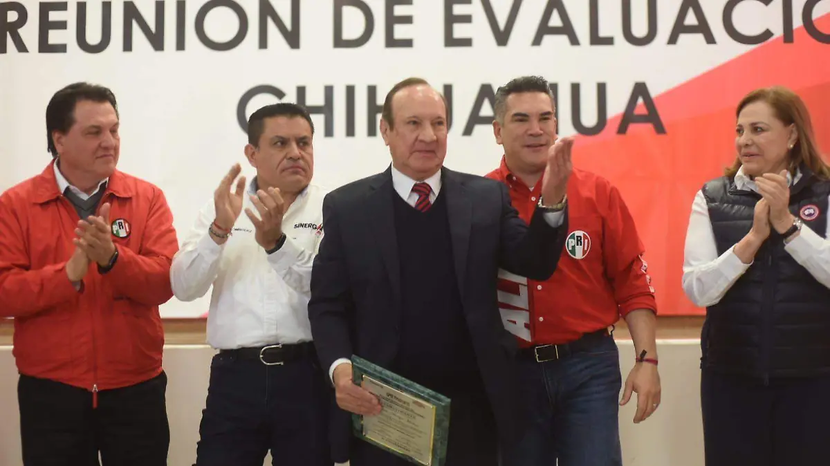 RECONOCEN CORTESIA COMITE MUNICIPAL DEL PRI