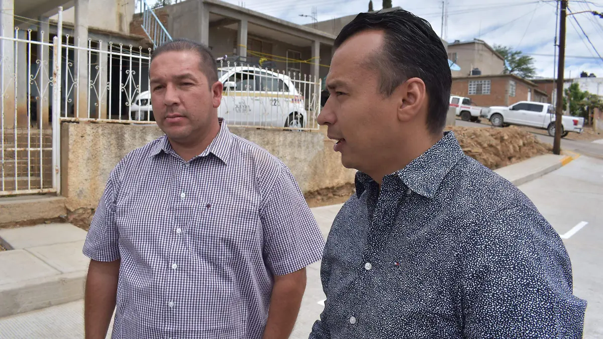 centro 3 mario barreras y cesar peña nota de javier