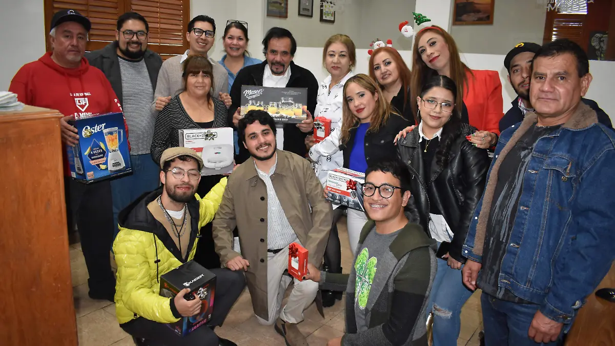 personal de la posada navideña