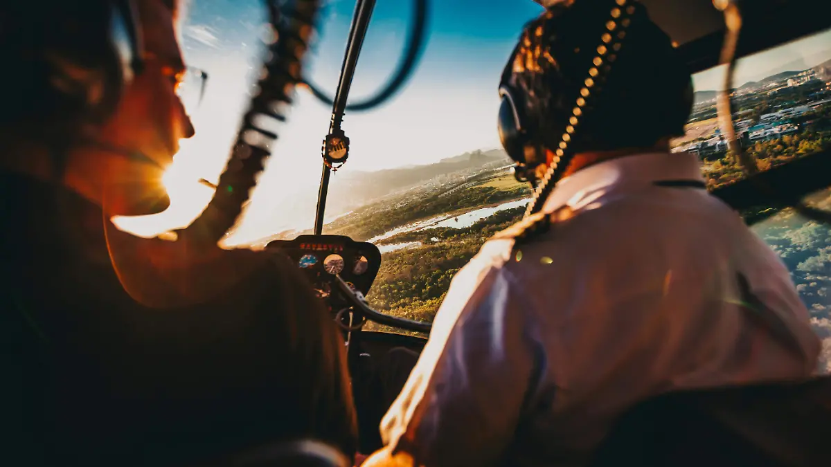 pexels-bertellifotografia-2868243