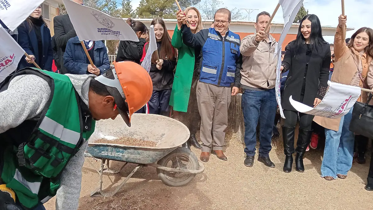 Obra en techumbre en la Valentín Gómez 
