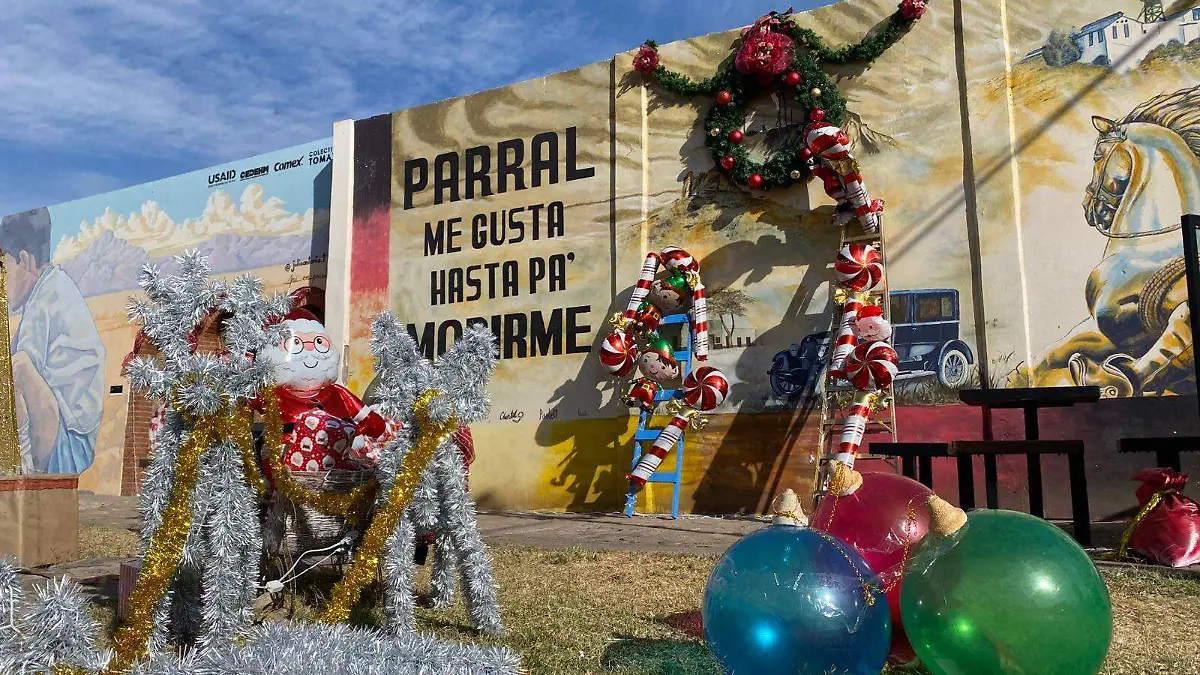 Adornos navideños en Parral 1