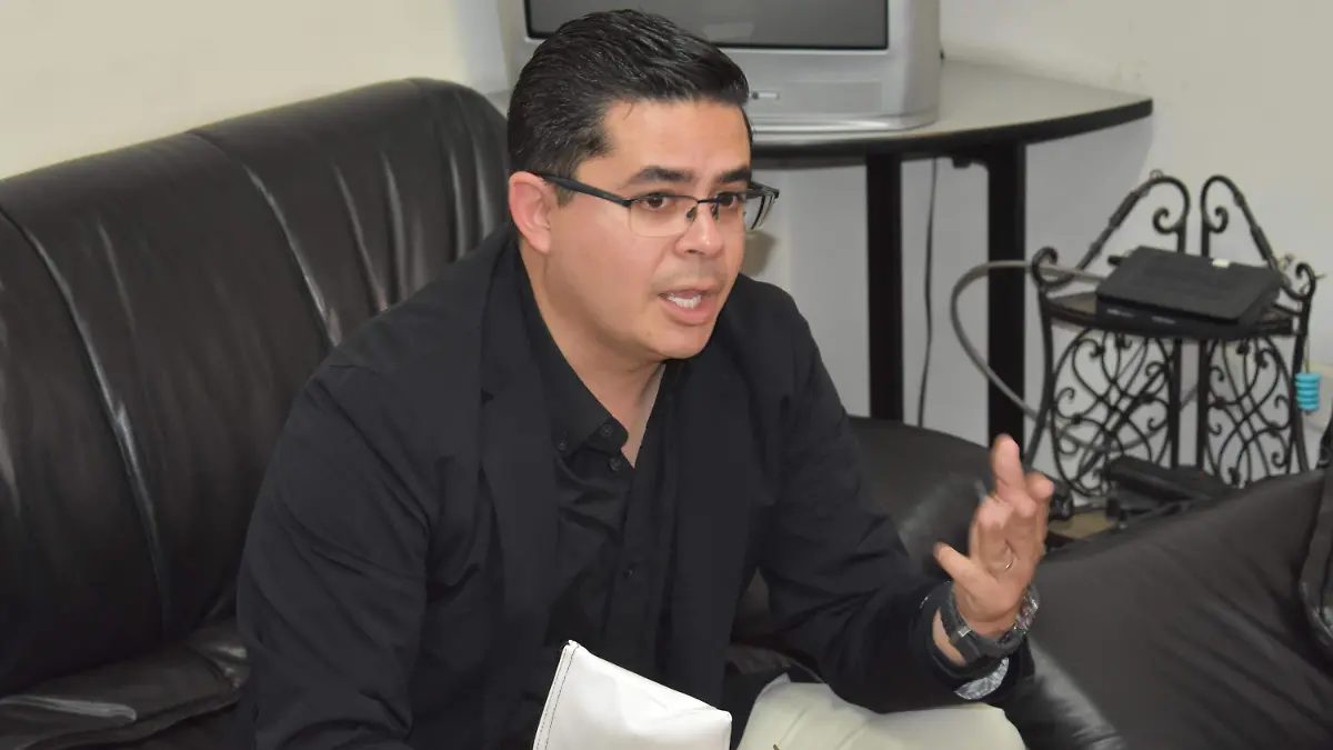 secretario 3 Rafael Loera Talamantes secretario de desarrollo humano y bien común de gobierno del estado.